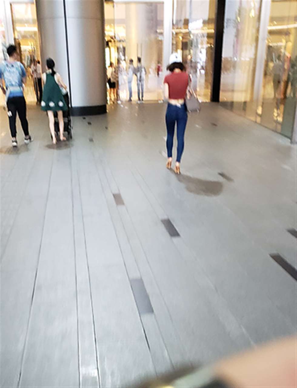 图片[3]-【凯恩赛贴】好身材-街拍流行馆