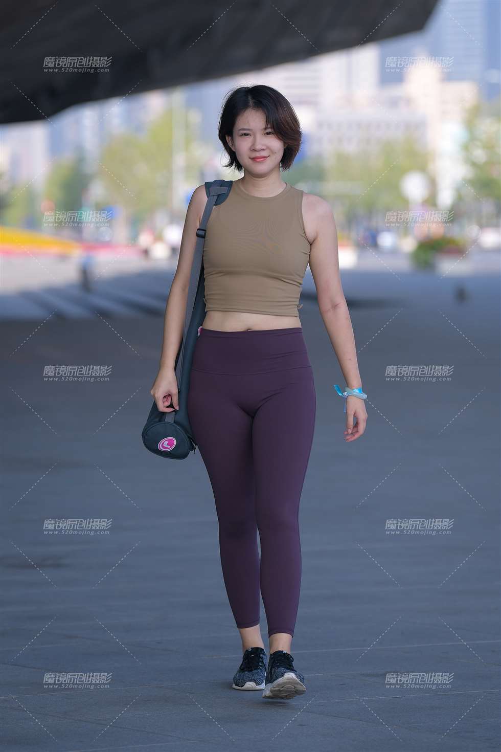 图片[1]-【街拍之魂赛帖】优雅的味道-街拍流行馆