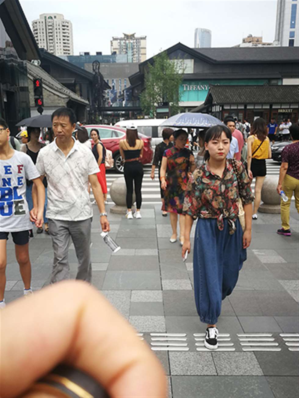 图片[3]-【慕容笙赛贴】紧身-街拍流行馆