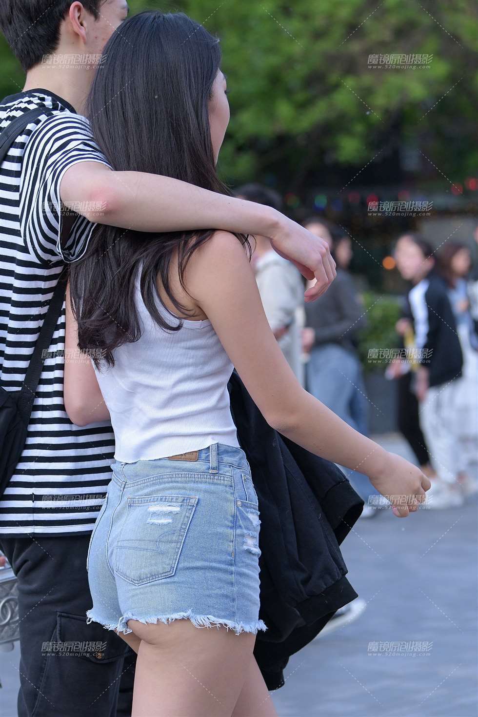 图片[4]-【街拍之魂赛帖】热裤美少女-街拍流行馆