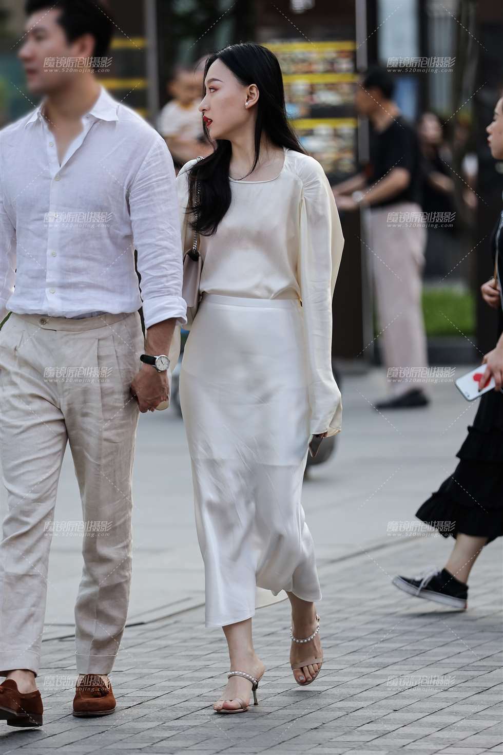 图片[2]-【小默赛帖】第1438篇一身洁白性感美女-街拍流行馆