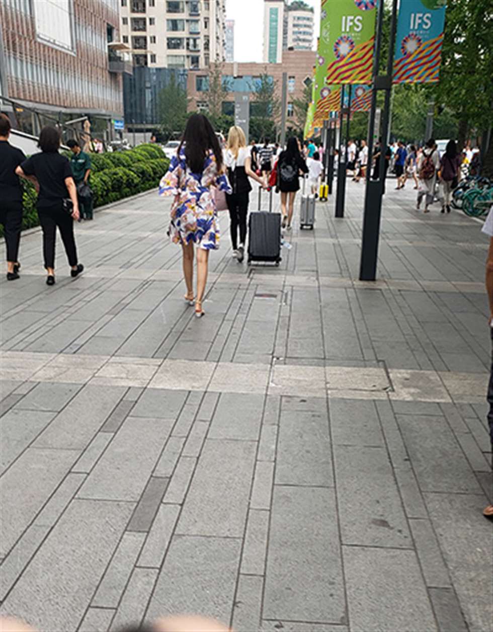 图片[3]-【凯恩赛贴】大眼美女-街拍流行馆