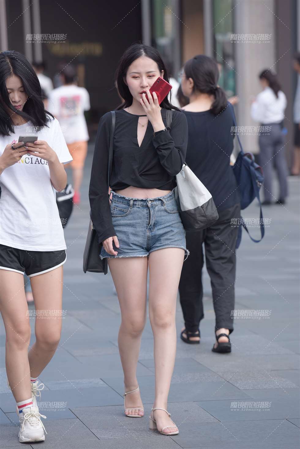 图片[1]-【慕容笙赛贴】肉肉的美女-街拍流行馆