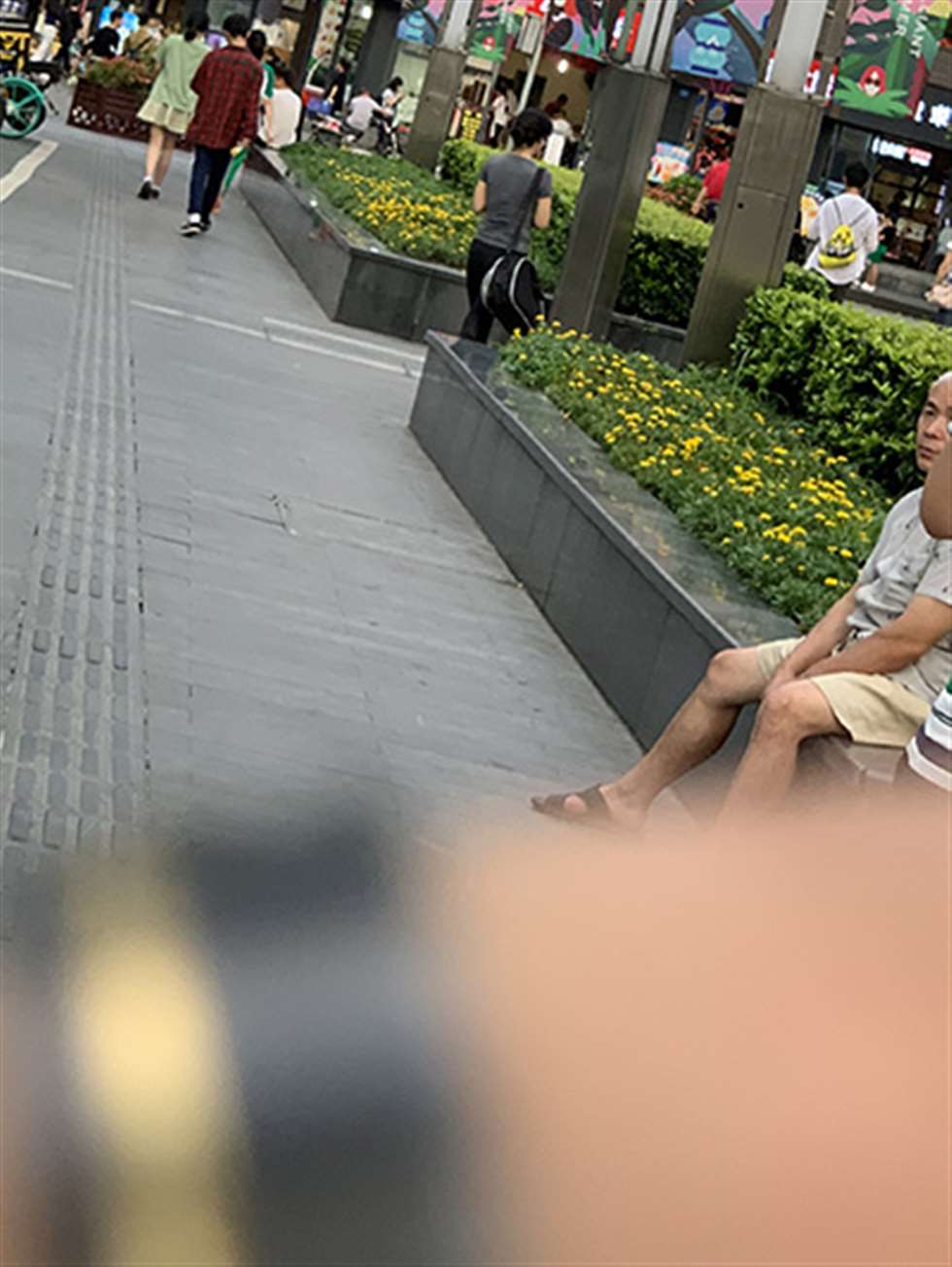 图片[3]-【视觉冲击赛贴】黑色紧身裤-街拍流行馆