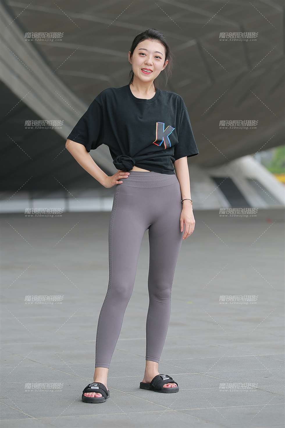 图片[5]-漂亮的瑜伽裤小妹-街拍流行馆