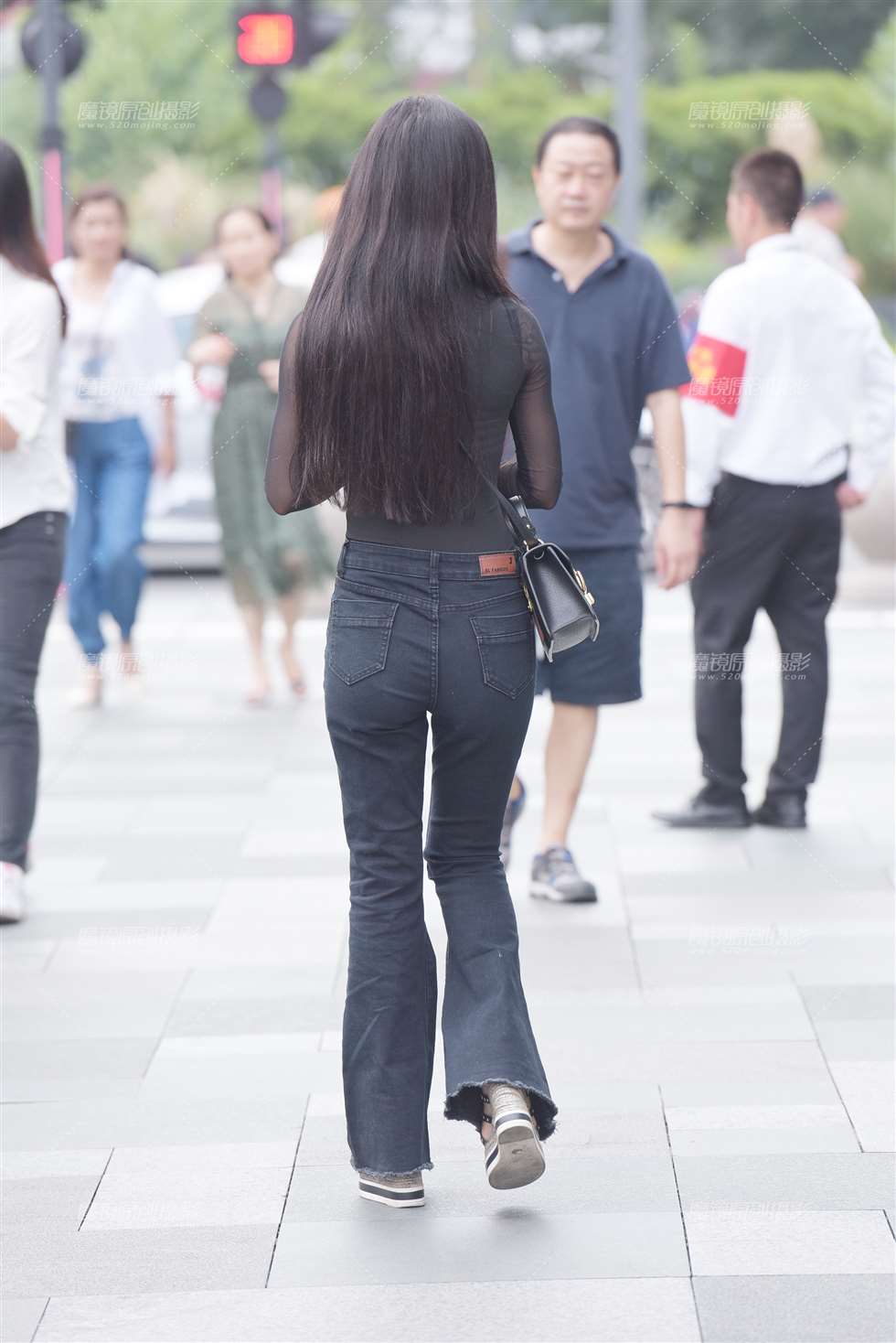 图片[2]-【慕容笙赛贴】精致的美女-街拍流行馆