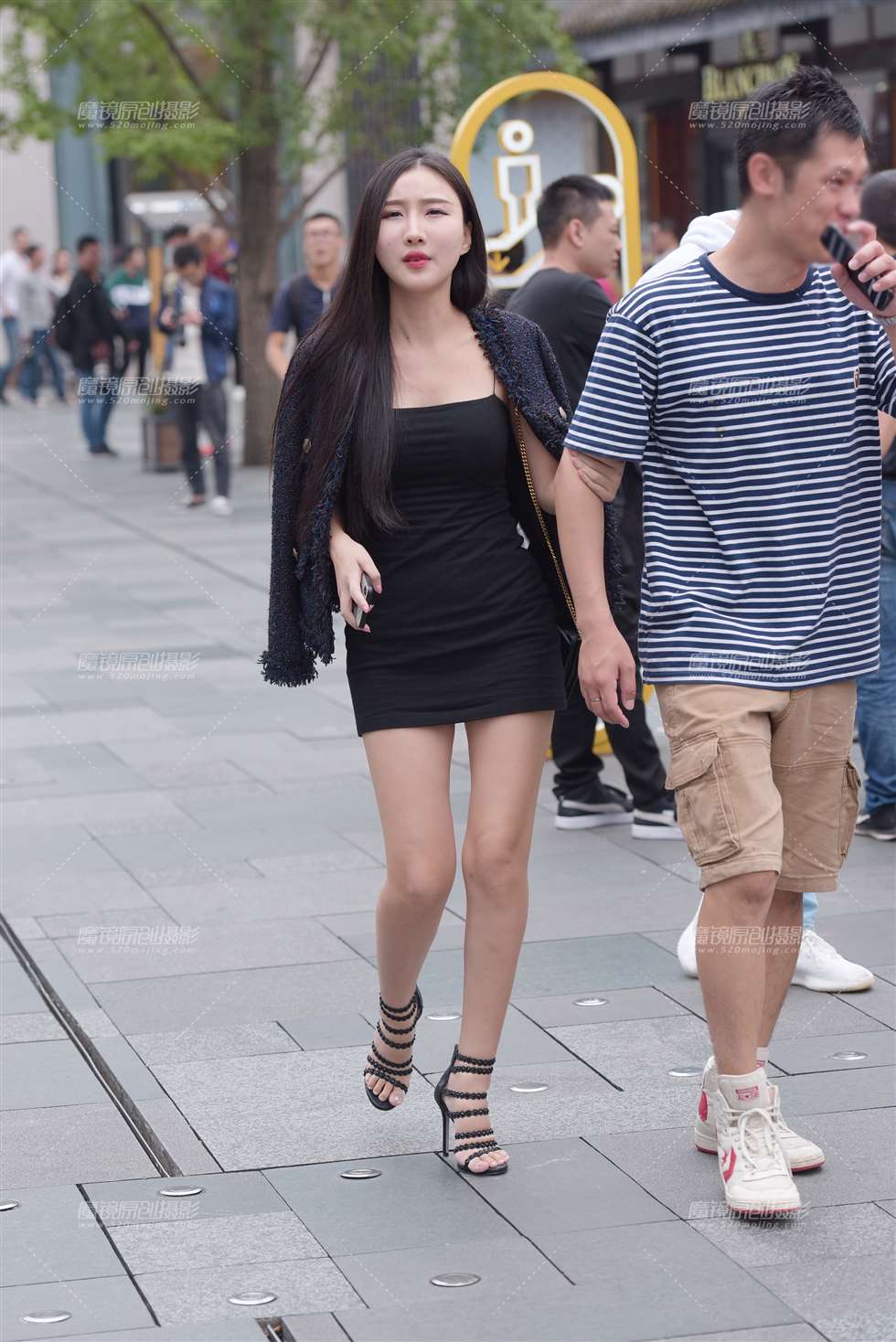 图片[1]-【慕容笙赛贴】逛街的美女-街拍流行馆