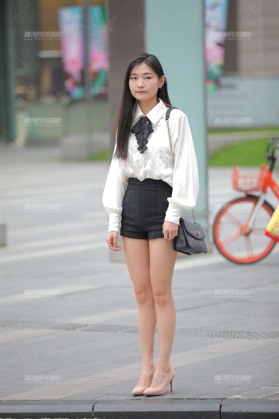 图片[5]-【凯恩赛贴】清秀的美腿女孩-街拍流行馆