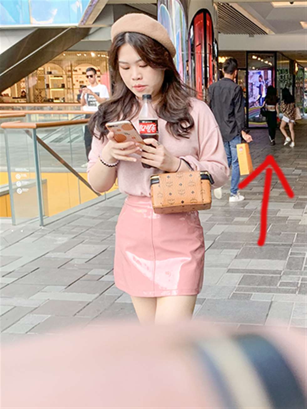 图片[3]-【红石赛帖】黑色瑜伽性感美女-街拍流行馆
