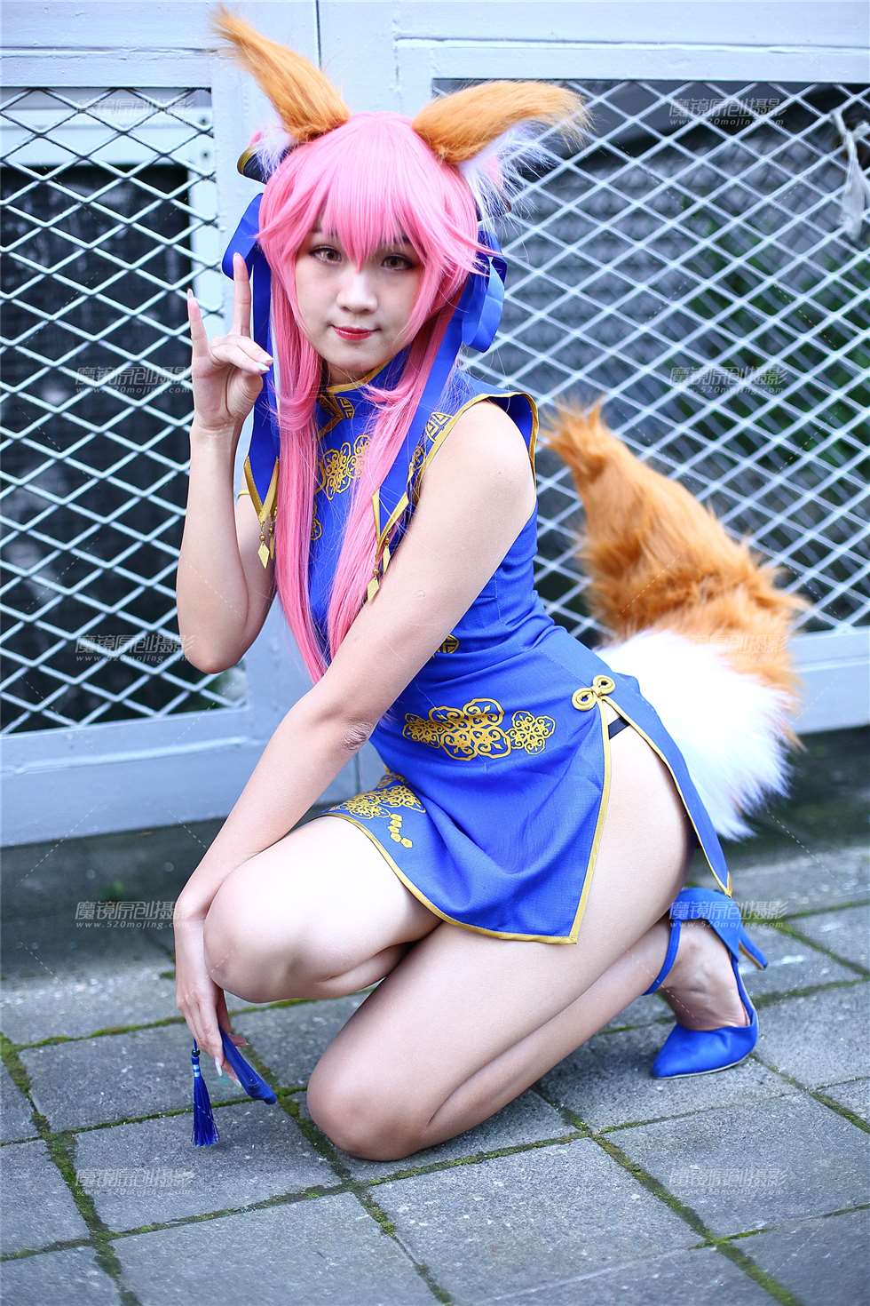 图片[3]-蓝色连衣短裙长腿cosplay-街拍流行馆