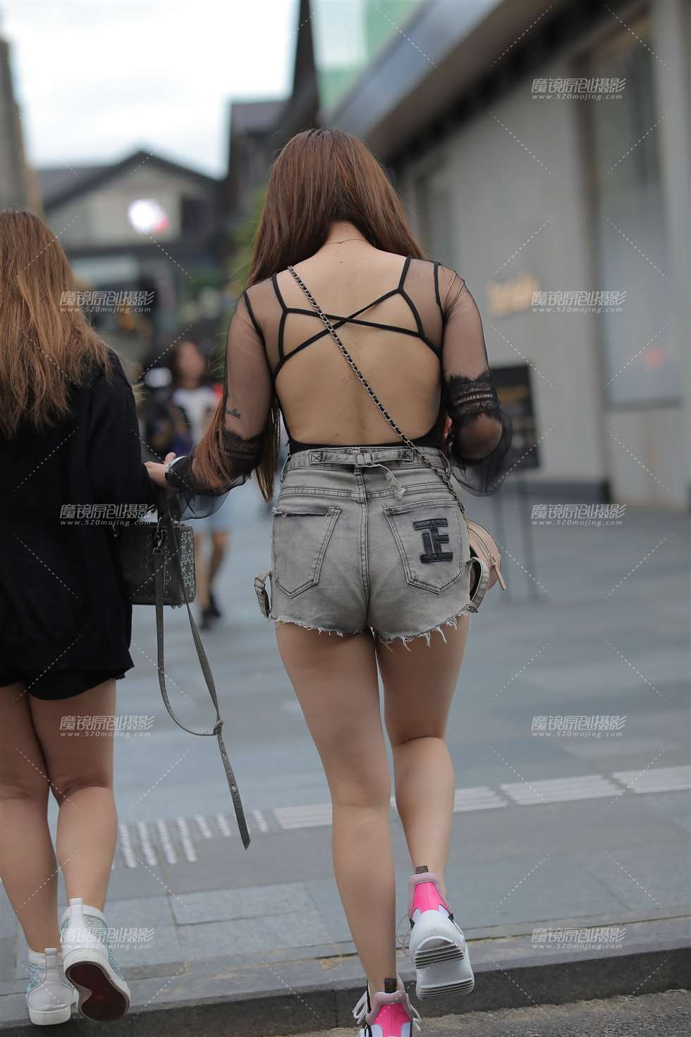图片[2]-【凯恩赛贴】肥美可人的美眉-街拍流行馆