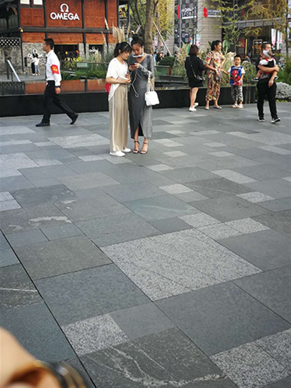 图片[3]-【慕容笙赛贴】连体裙美女-街拍流行馆