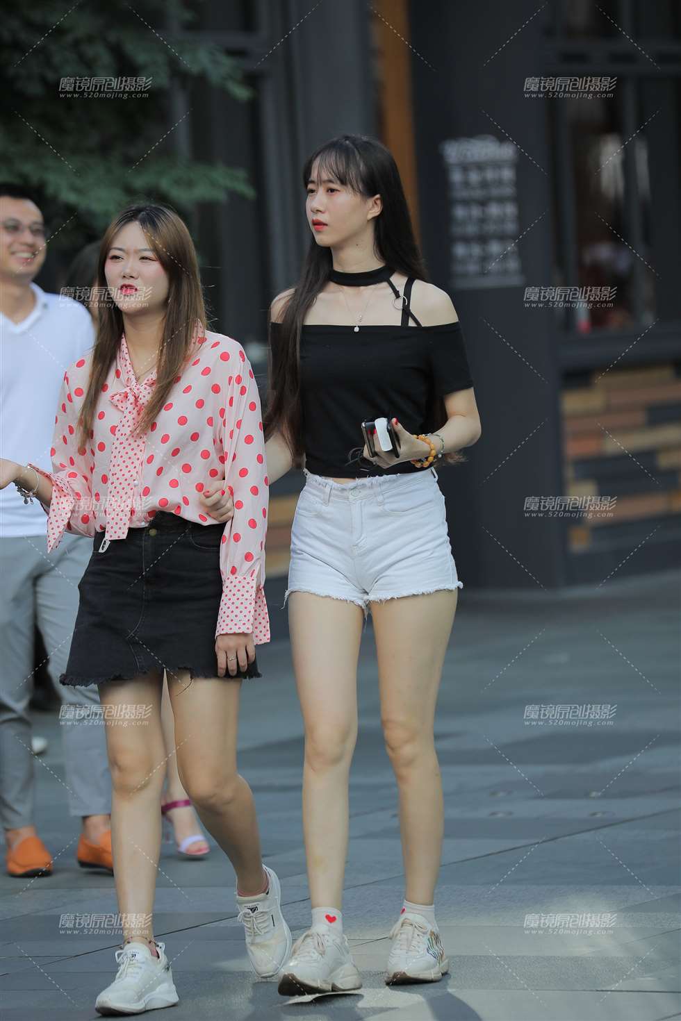 图片[4]-【凯恩赛贴】甜美乖巧的长腿热裤美眉-街拍流行馆