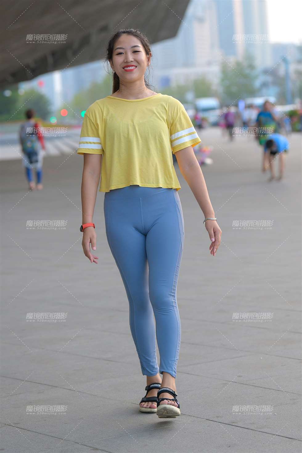 图片[1]-【街拍之魂赛帖】总是忍不住笑-街拍流行馆