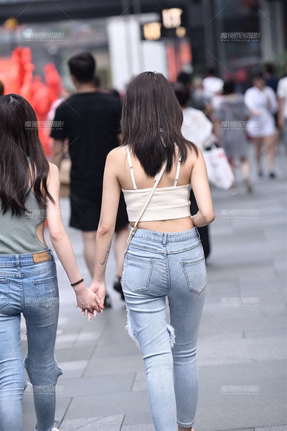 图片[5]-【慕容笙赛贴】闺蜜出行-街拍流行馆