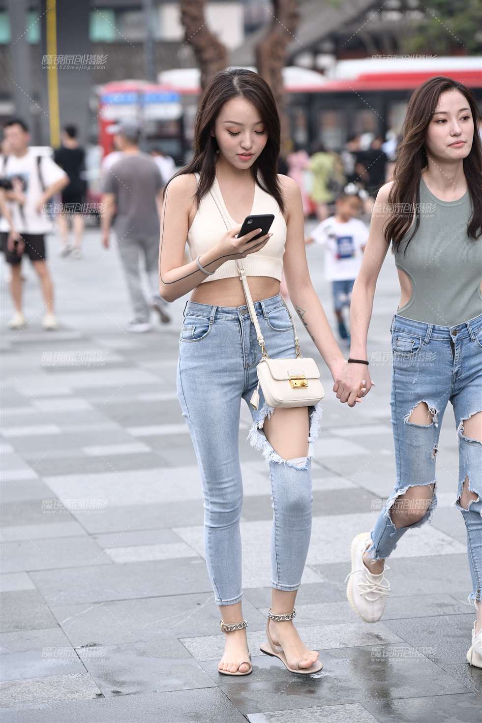 图片[1]-【慕容笙赛贴】闺蜜出行-街拍流行馆