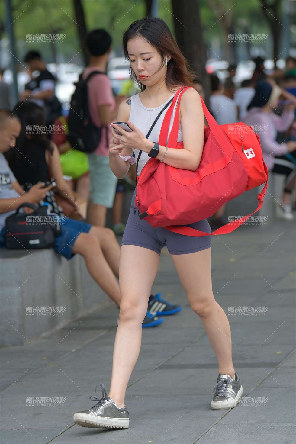 【街拍之魂赛帖】单车美女-街拍流行馆