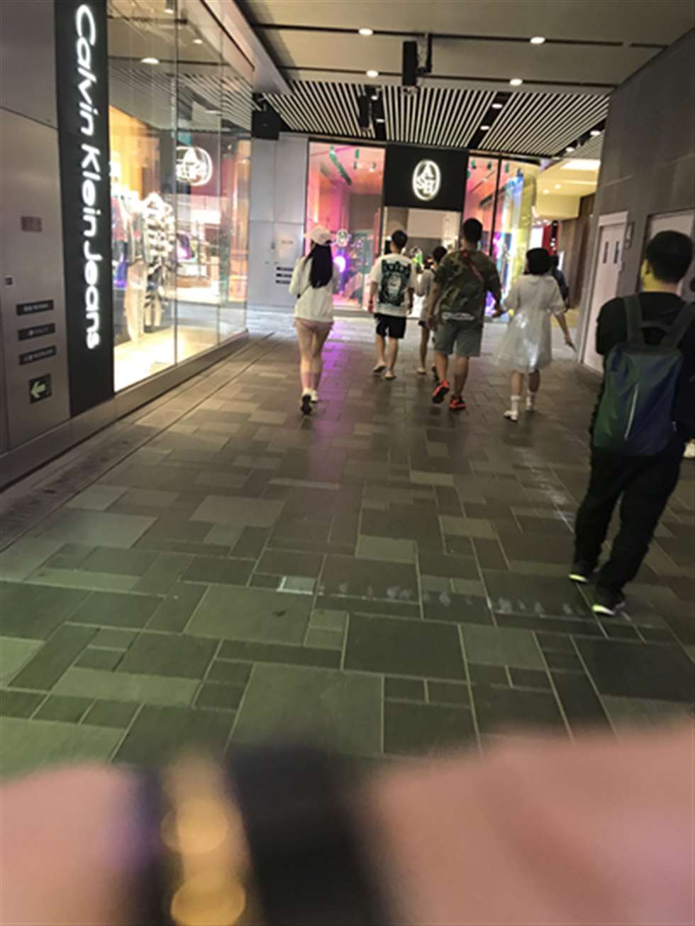 图片[3]-【玻璃赛帖】粉色系美女-街拍流行馆