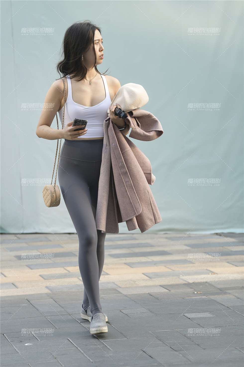 图片[5]-健美姑娘身材真好-街拍流行馆