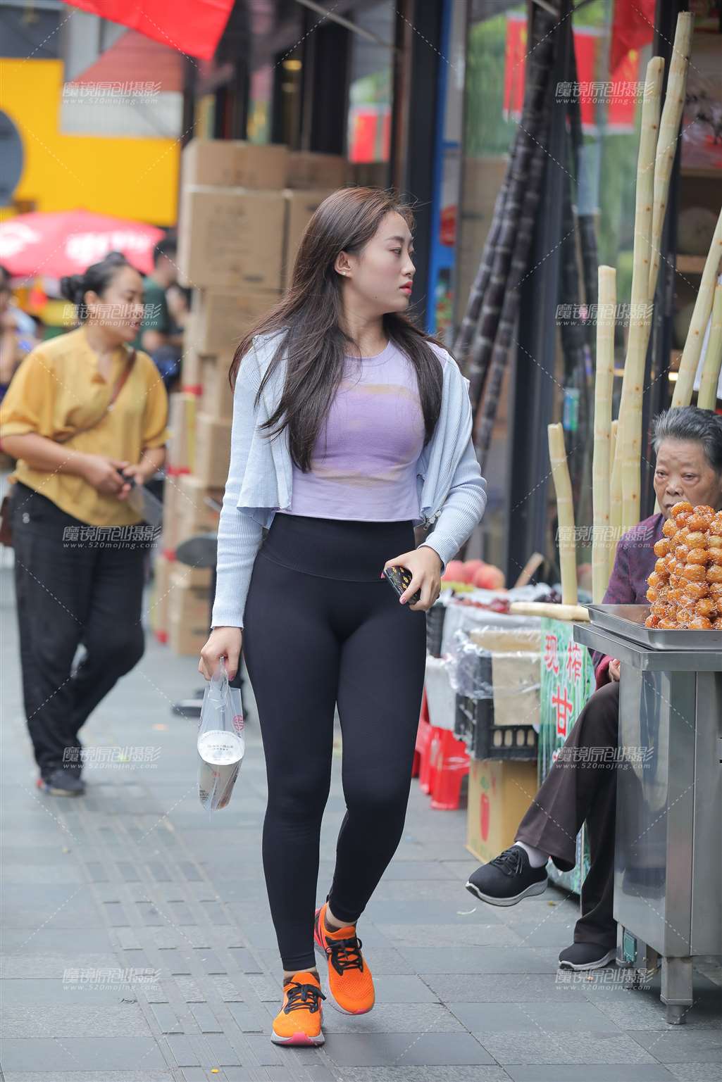 图片[1]-【凯恩赛贴】翘上天-街拍流行馆