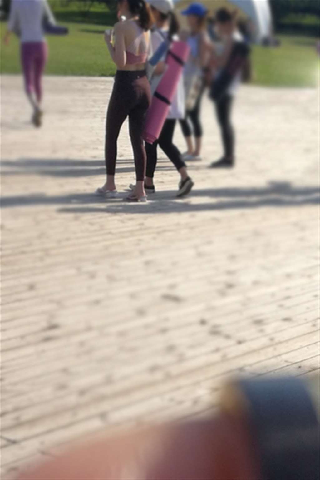 图片[3]-【小默赛帖】第1506篇高挑紧身美女-街拍流行馆