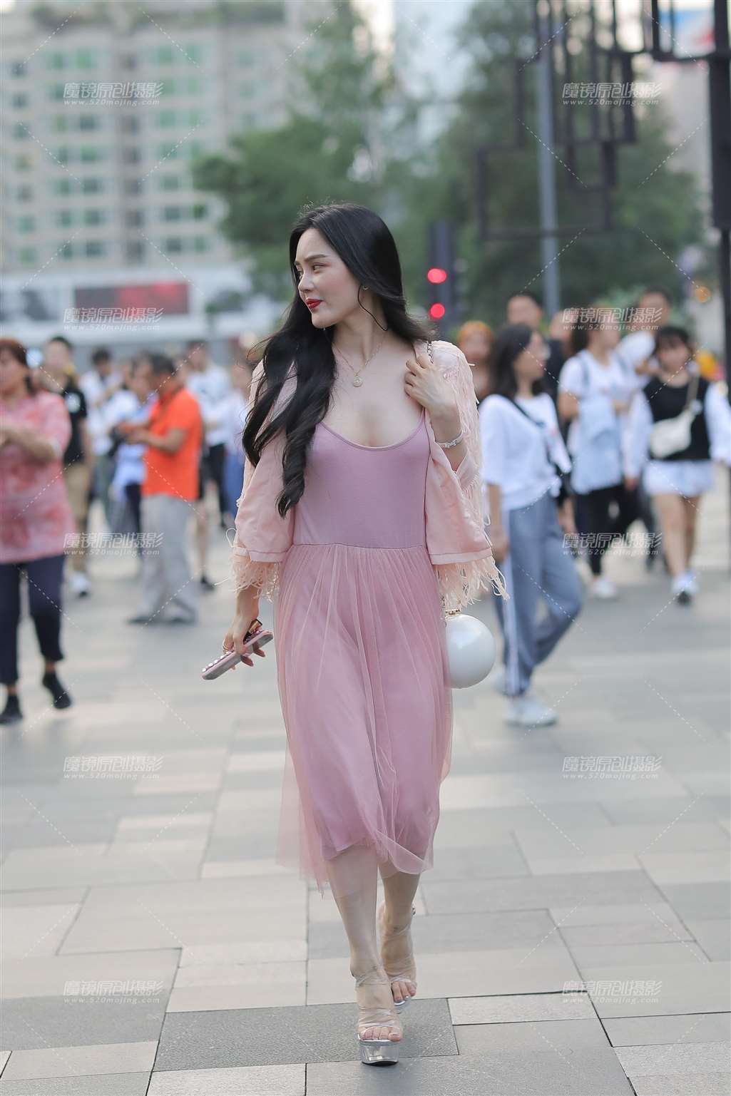 图片[4]-【凯恩赛贴】适合的穿着让你的美绽放光芒-街拍流行馆