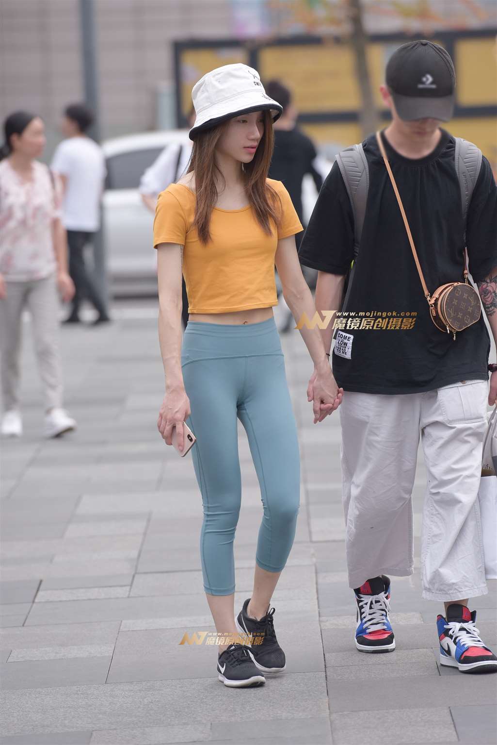 图片[4]-瑜伽裤美女-街拍流行馆