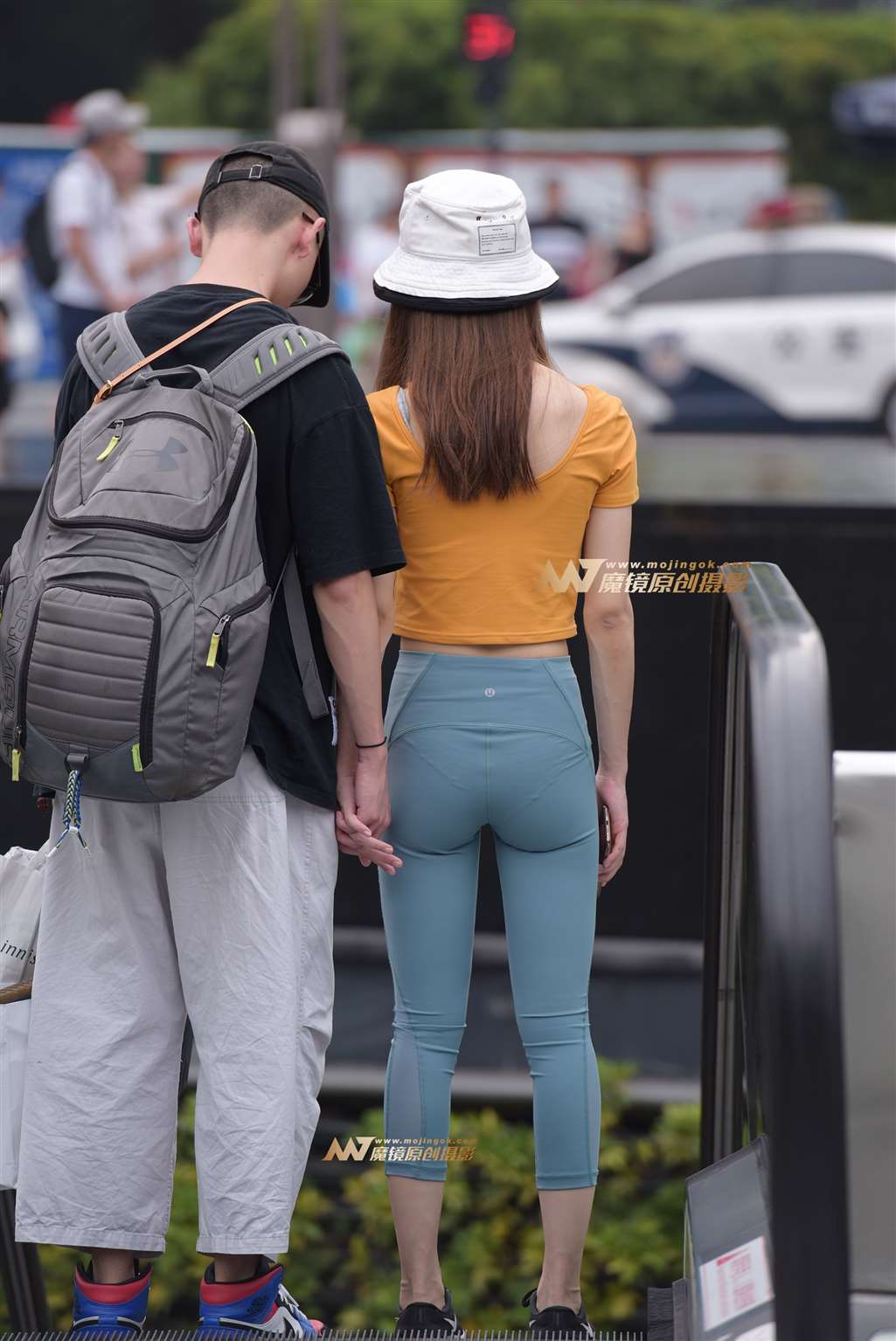 图片[2]-瑜伽裤美女-街拍流行馆