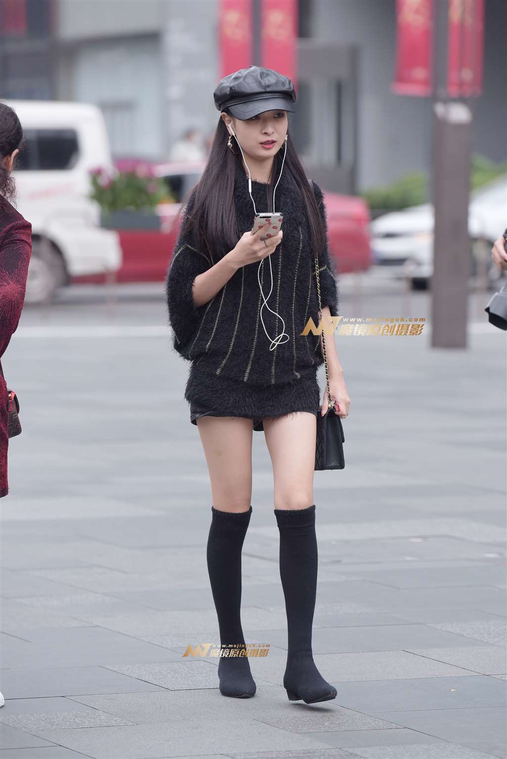 图片[4]-长腿的美女-街拍流行馆