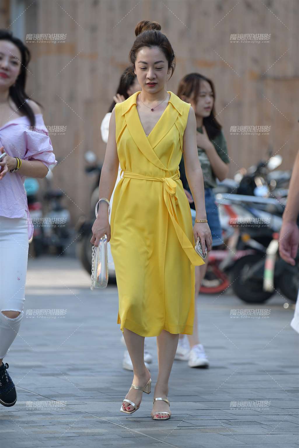 图片[3]-第1538篇端庄文雅美女-街拍流行馆