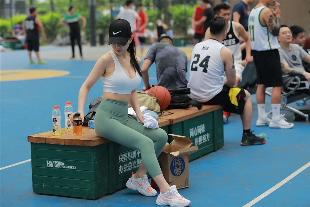 图片[4]-【凯恩魔BUY大赛作品】左公子–篮球-街拍流行馆