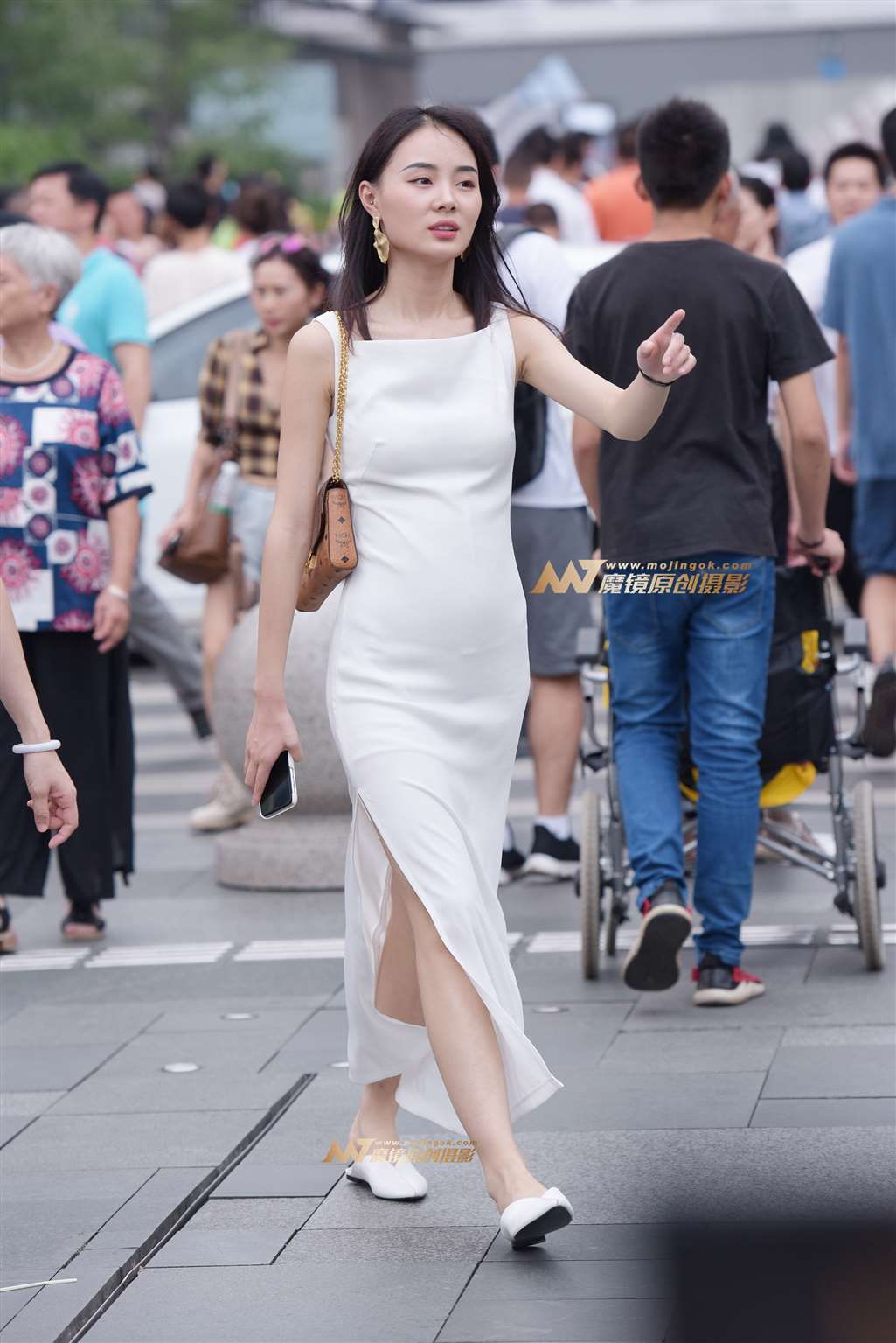 图片[5]-包臀裙美女-街拍流行馆