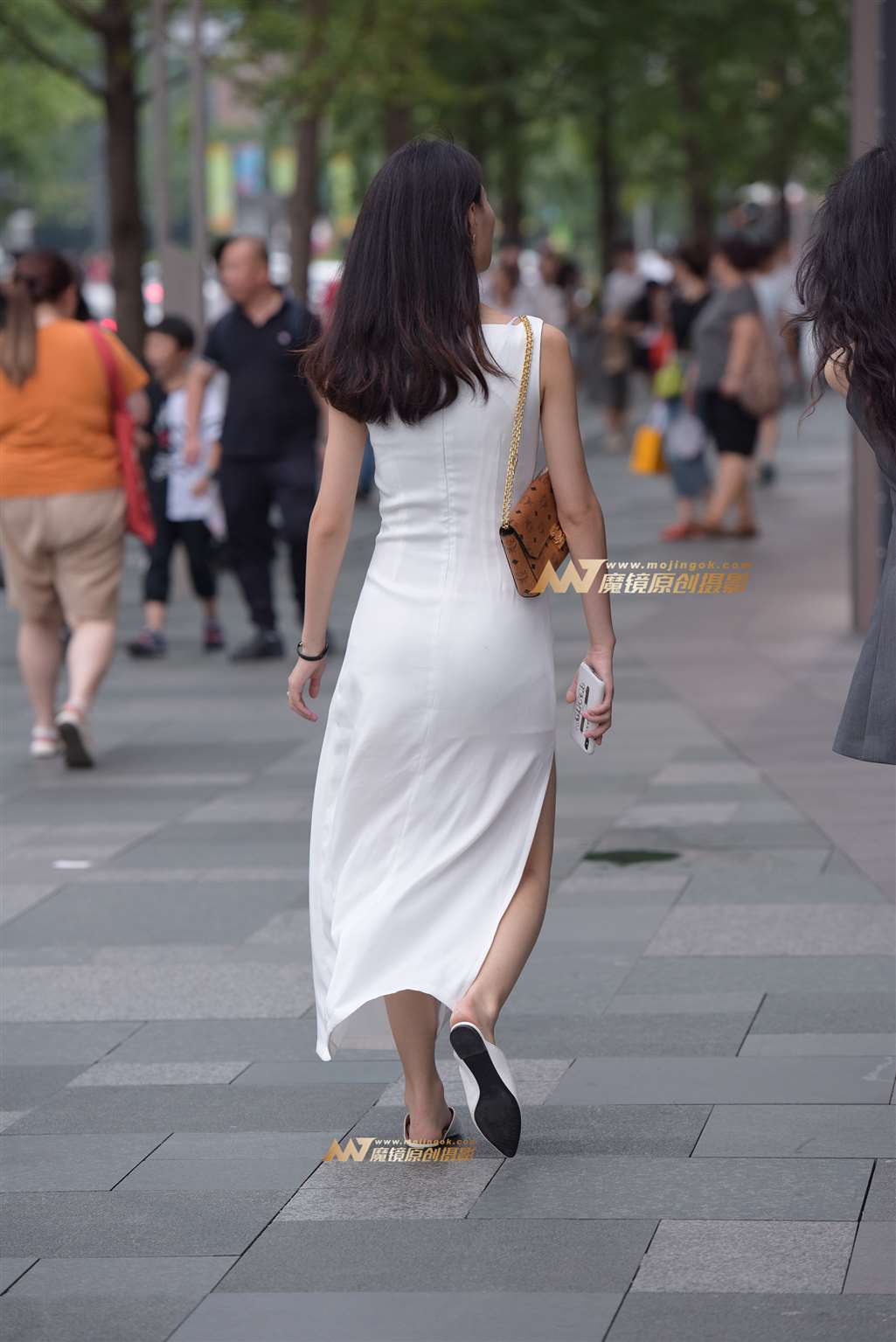 图片[2]-包臀裙美女-街拍流行馆