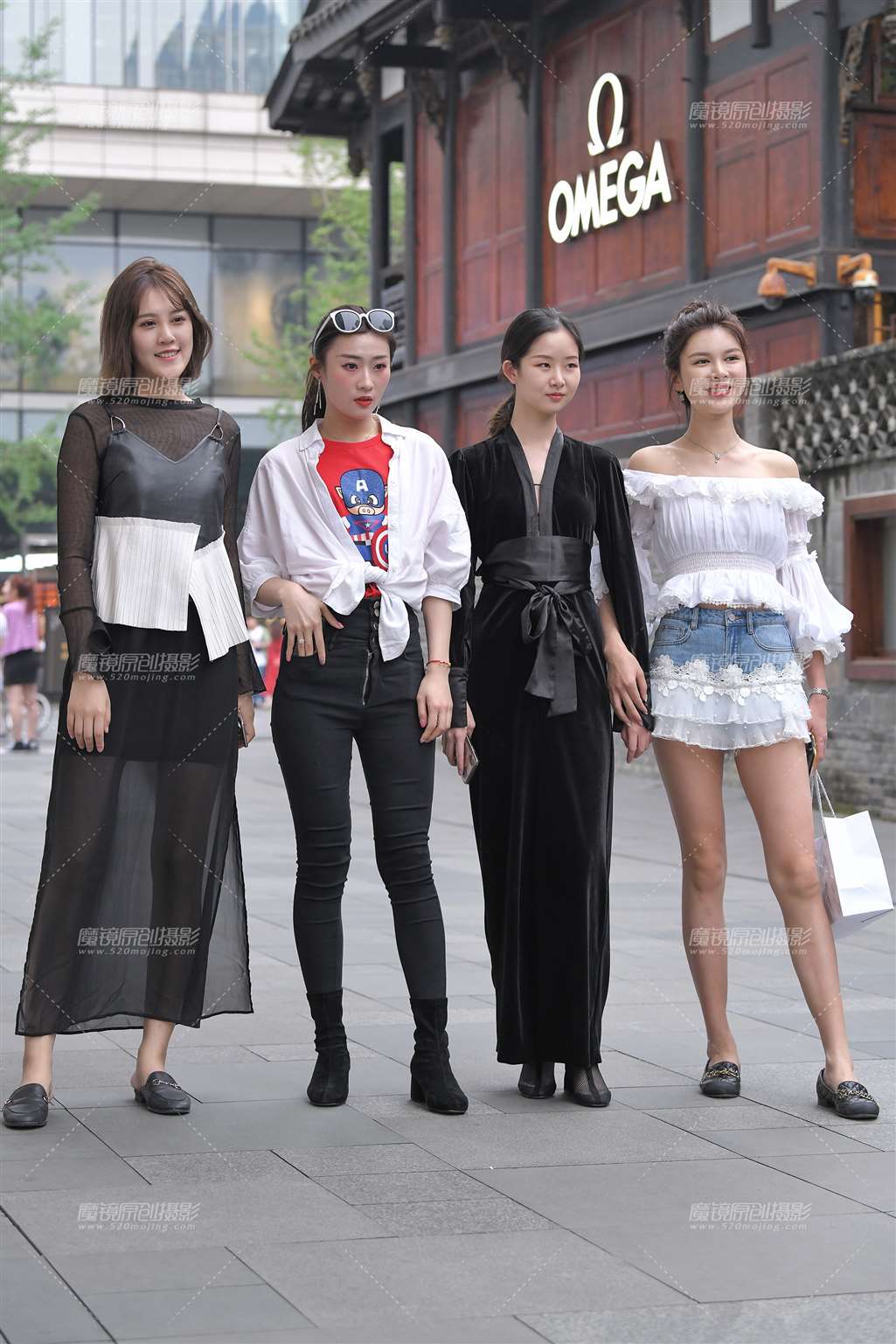 图片[1]-喜欢那个？-街拍流行馆