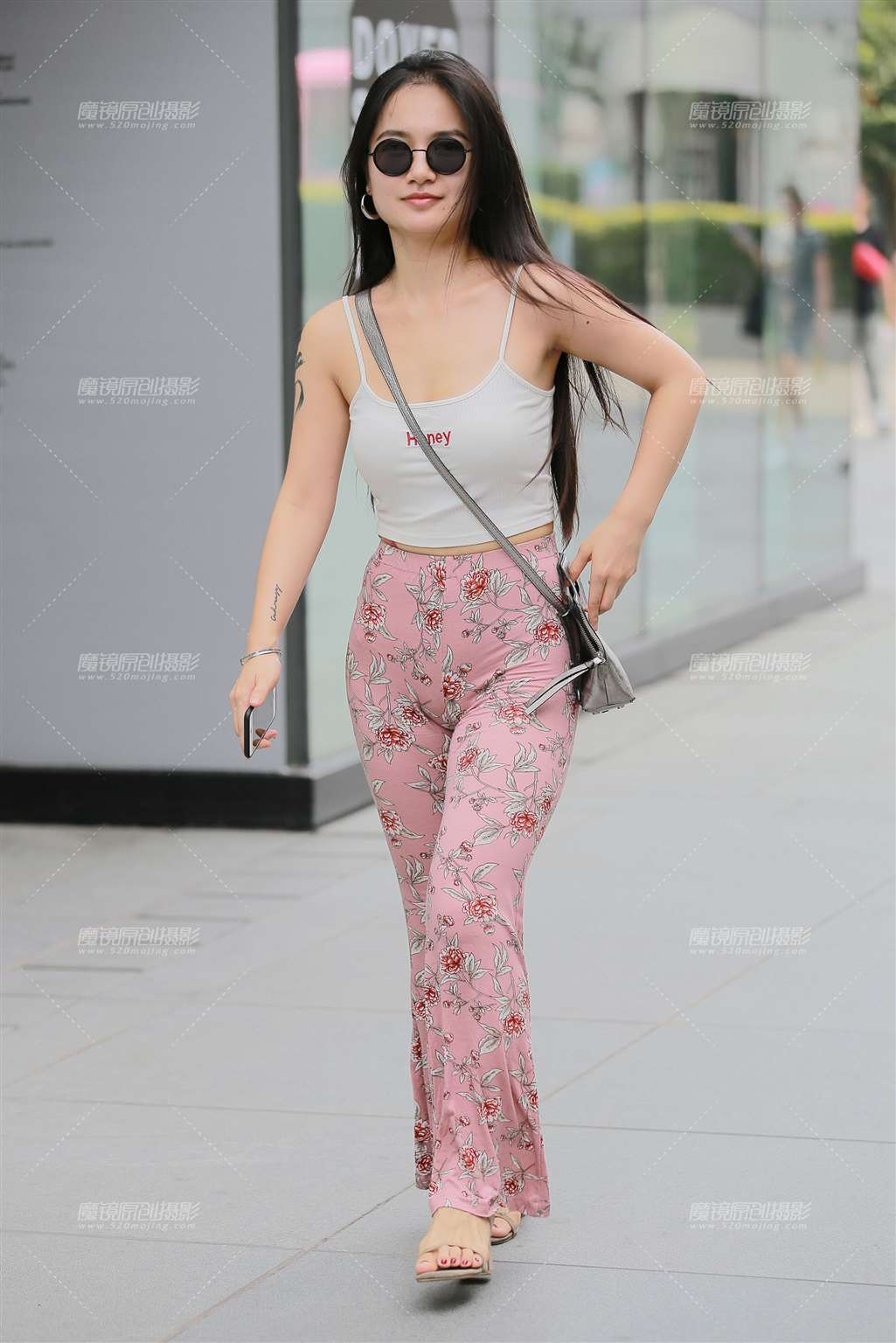 图片[1]-丰腴-街拍流行馆