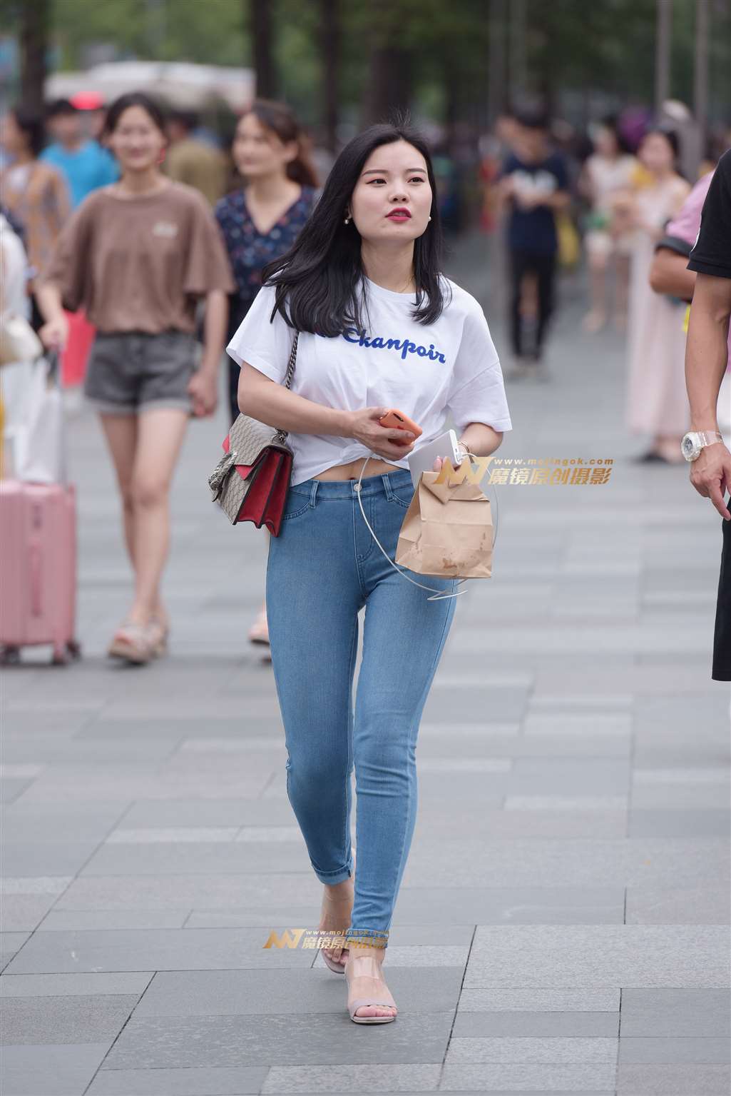 图片[3]-紧牛美女-街拍流行馆