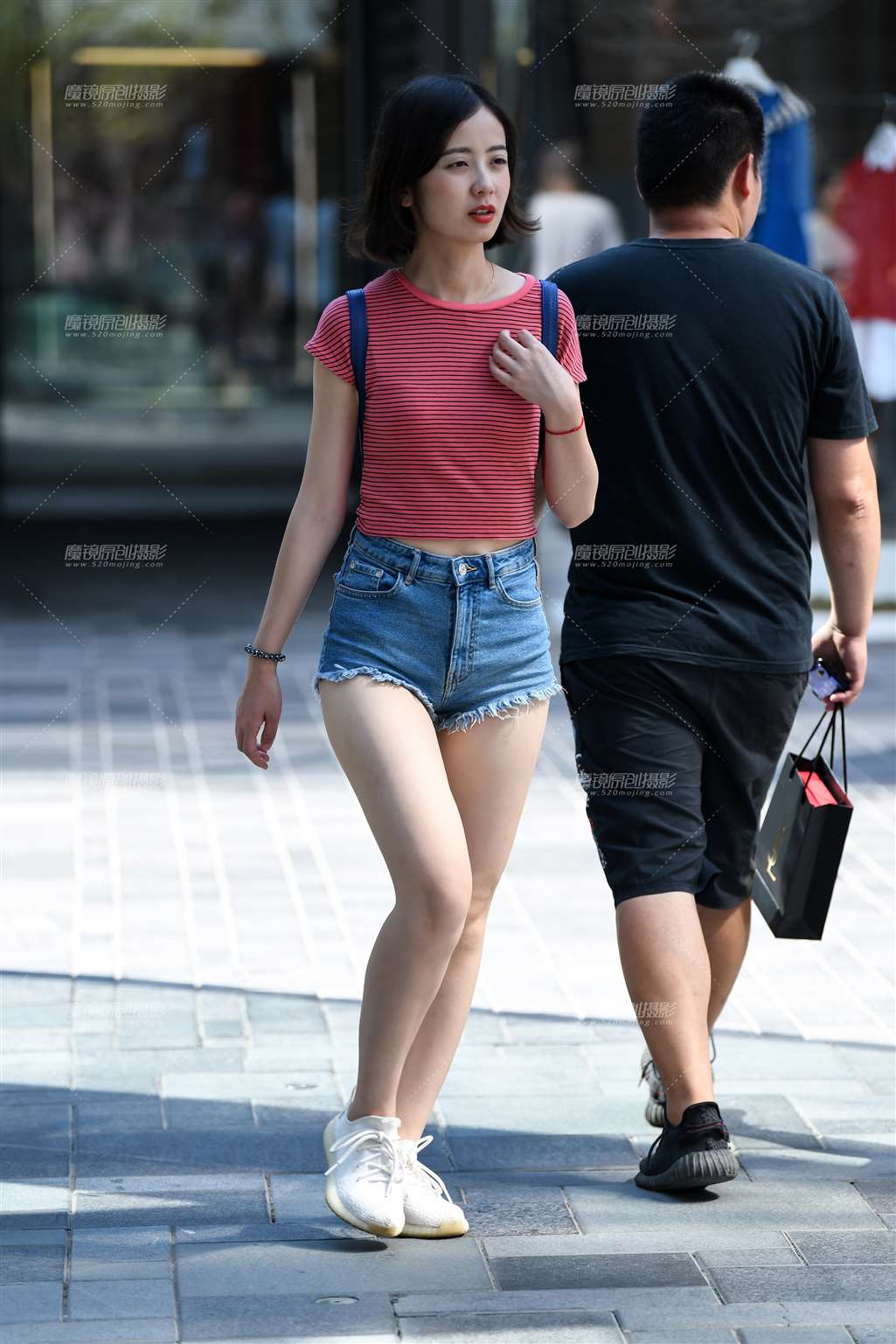 图片[3]-第1553篇超短热裤美女-街拍流行馆