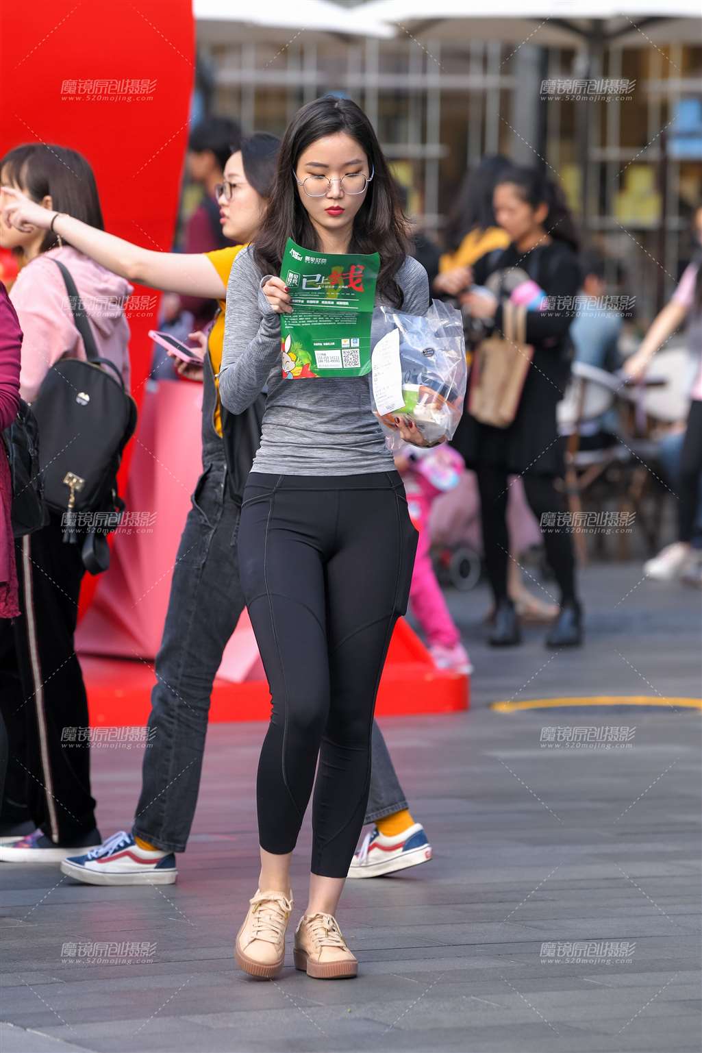 图片[3]-黑色瑜伽裙**-街拍流行馆