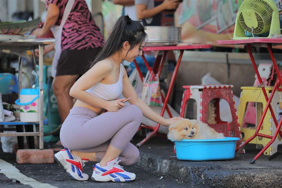 图片[3]-【凯恩Samui旅拍作品】第五篇–漫步美功铁道市场-街拍流行馆