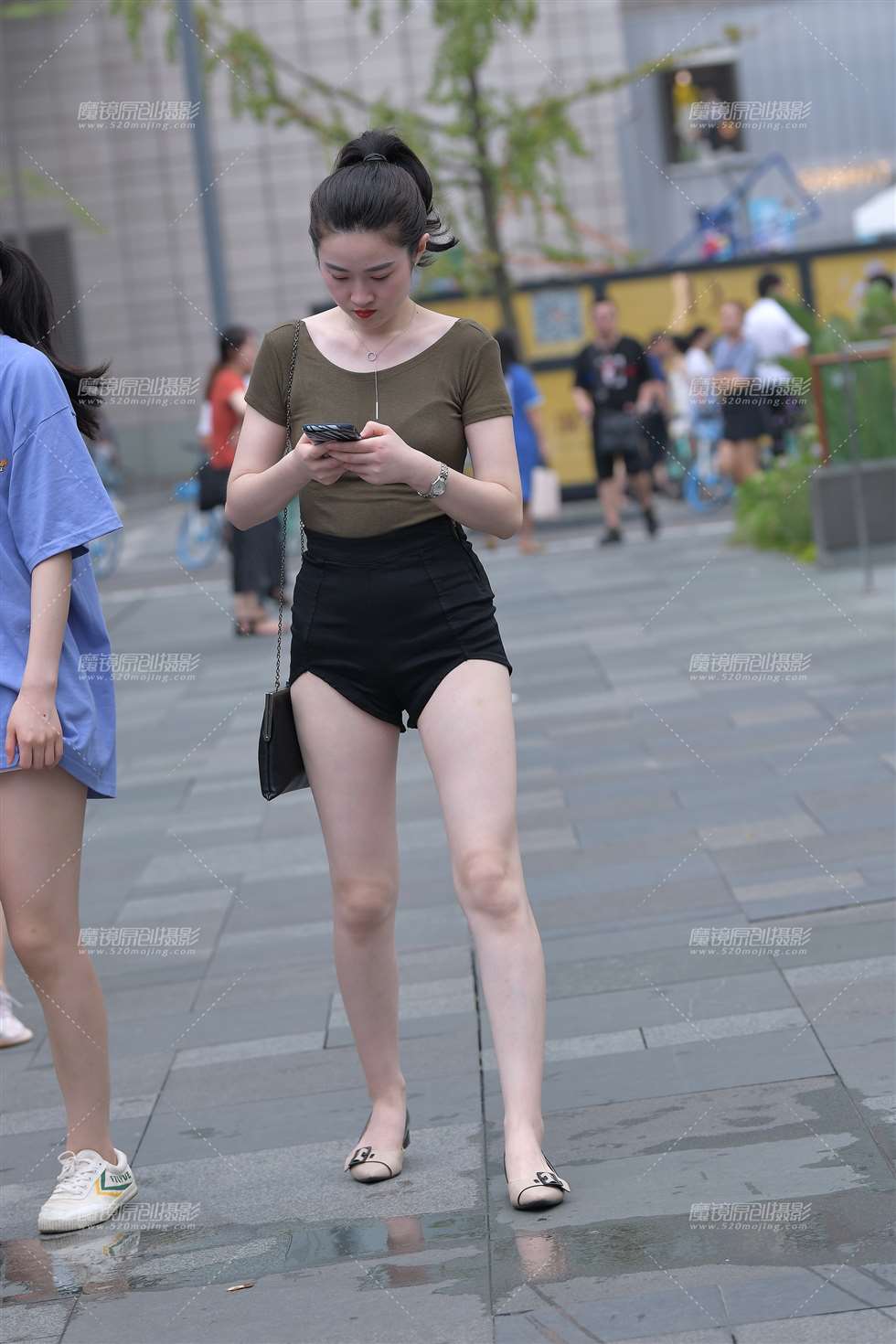 图片[4]-白嫩美腿美女-街拍流行馆