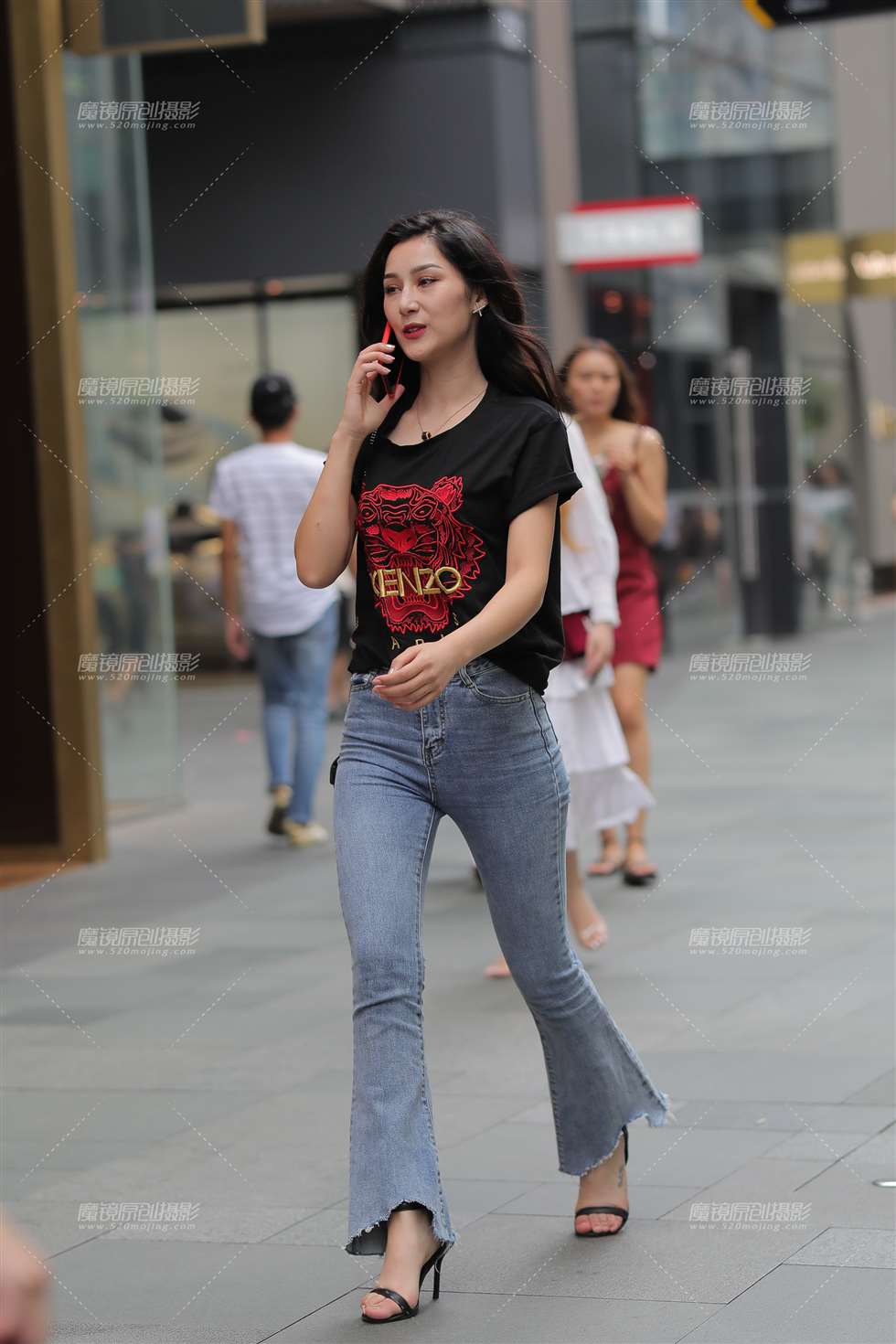 图片[4]-紧牛美眉-街拍流行馆