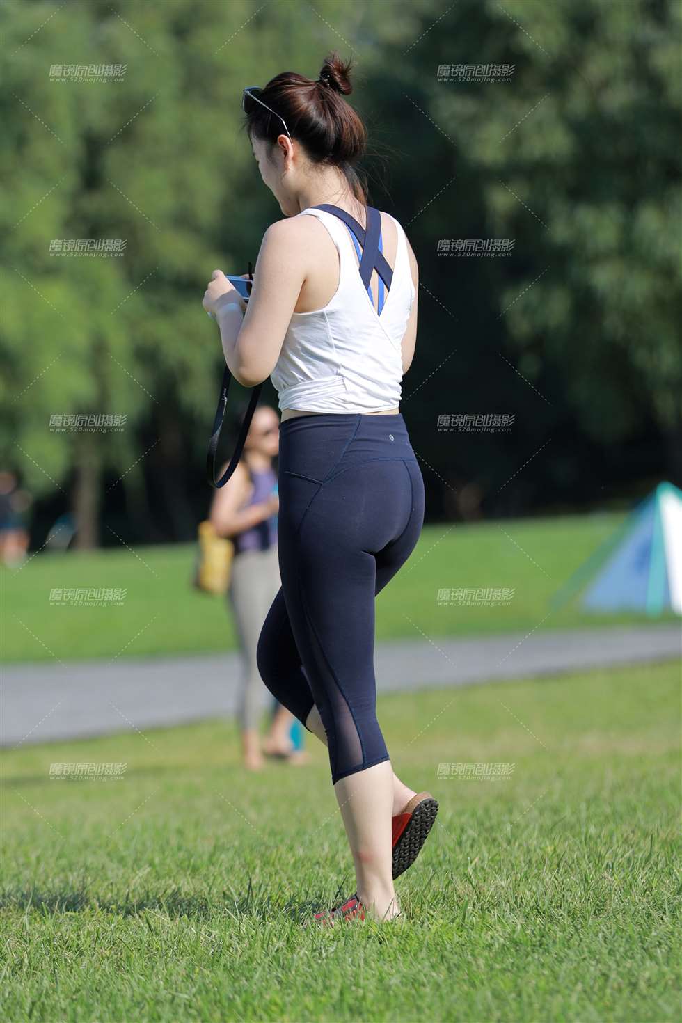 图片[5]-第1595篇紧身瑜伽美女-街拍流行馆