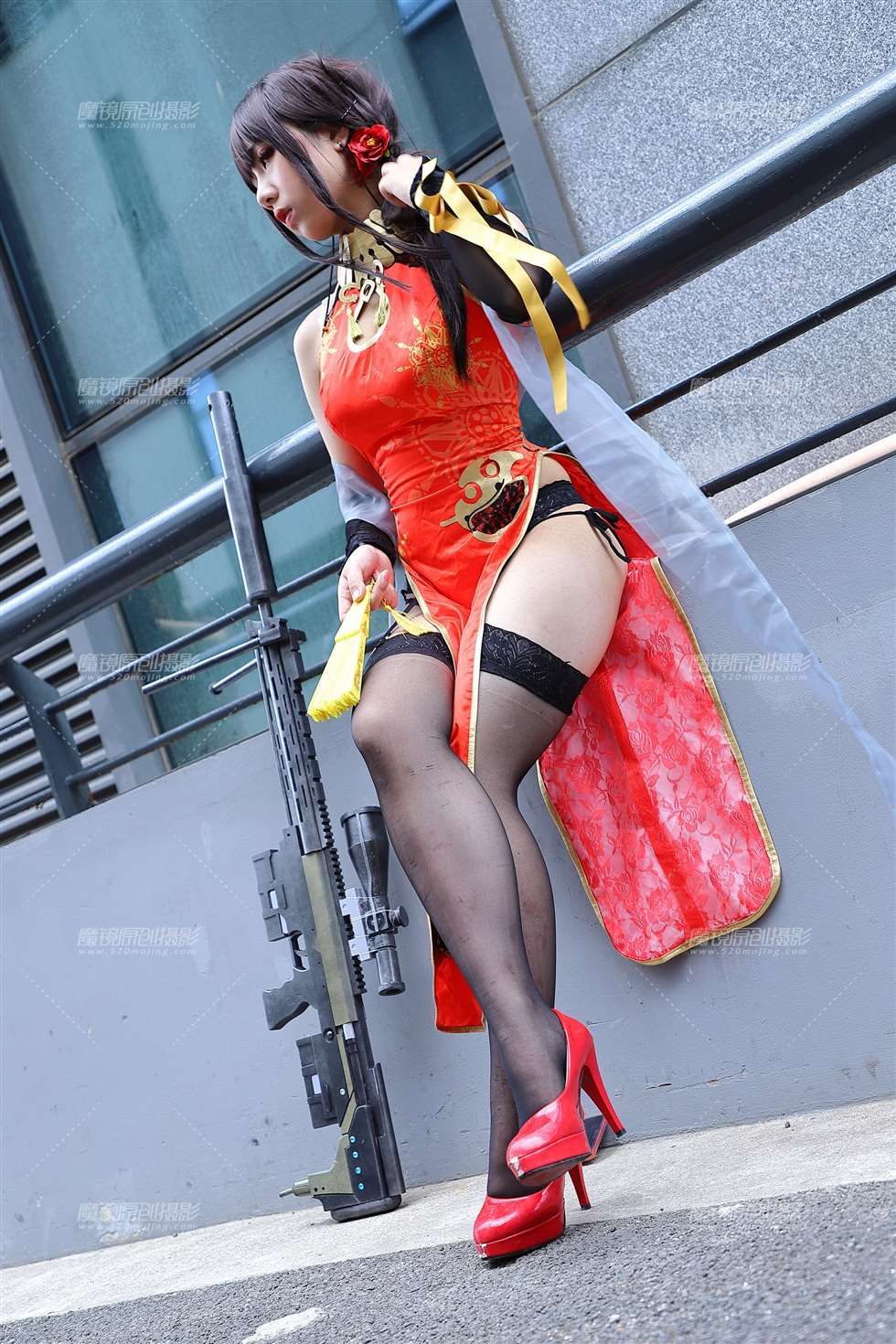 图片[4]-红色旗袍黑丝coser-街拍流行馆