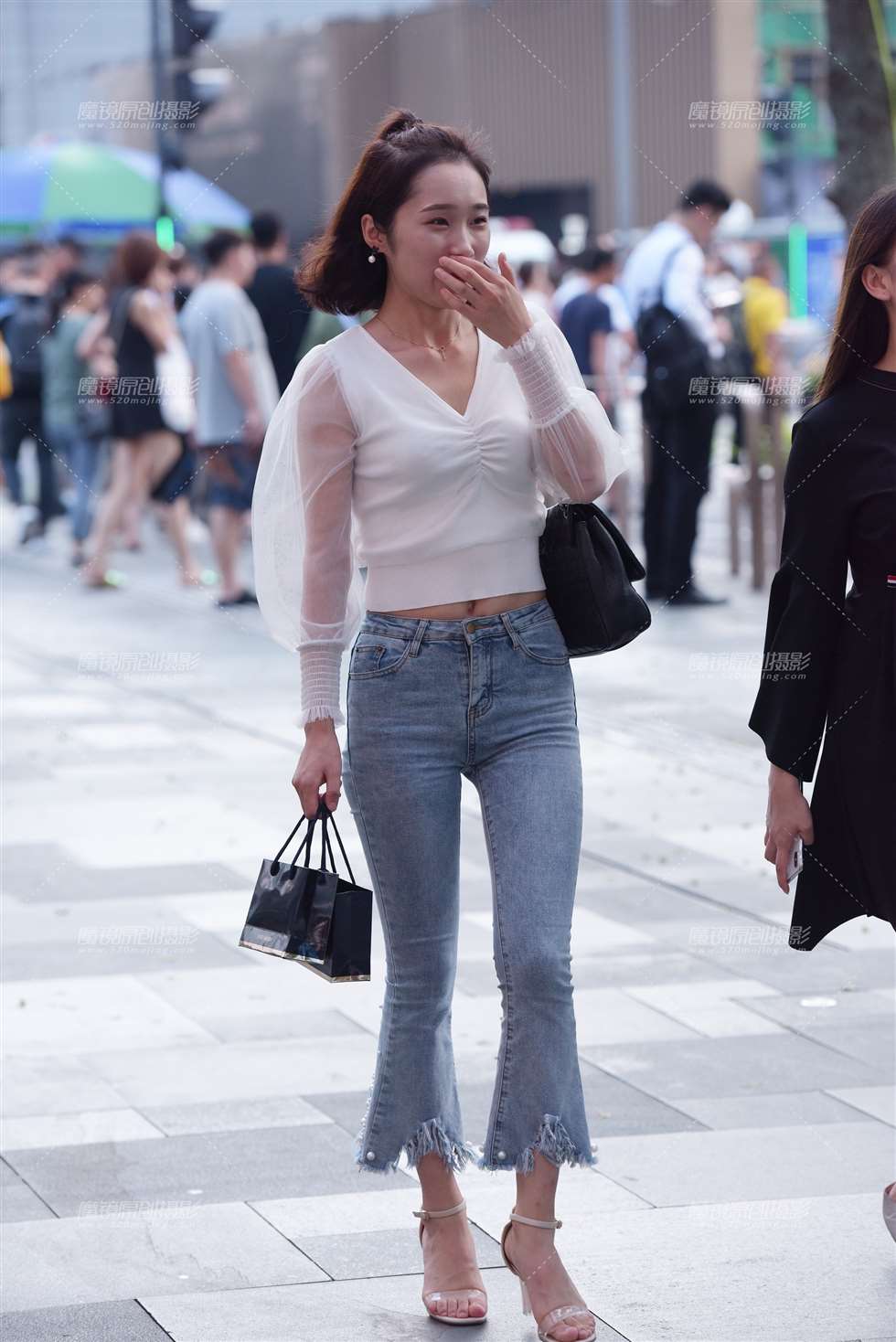 图片[4]-逛街的美女-街拍流行馆