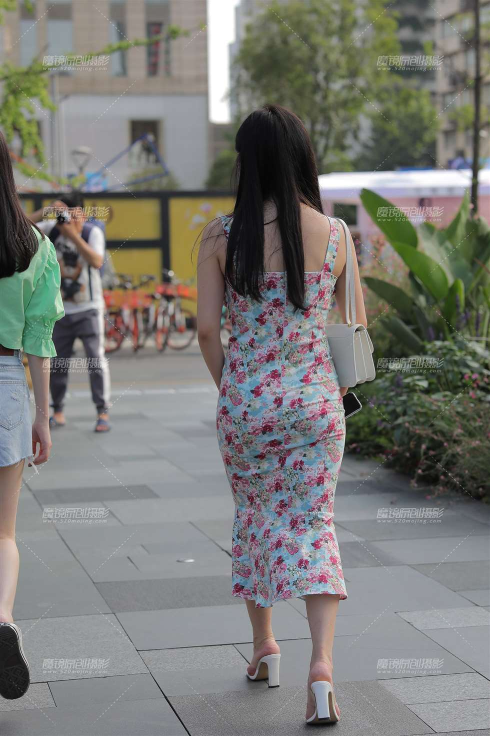 图片[2]-包臀長裙-街拍流行馆
