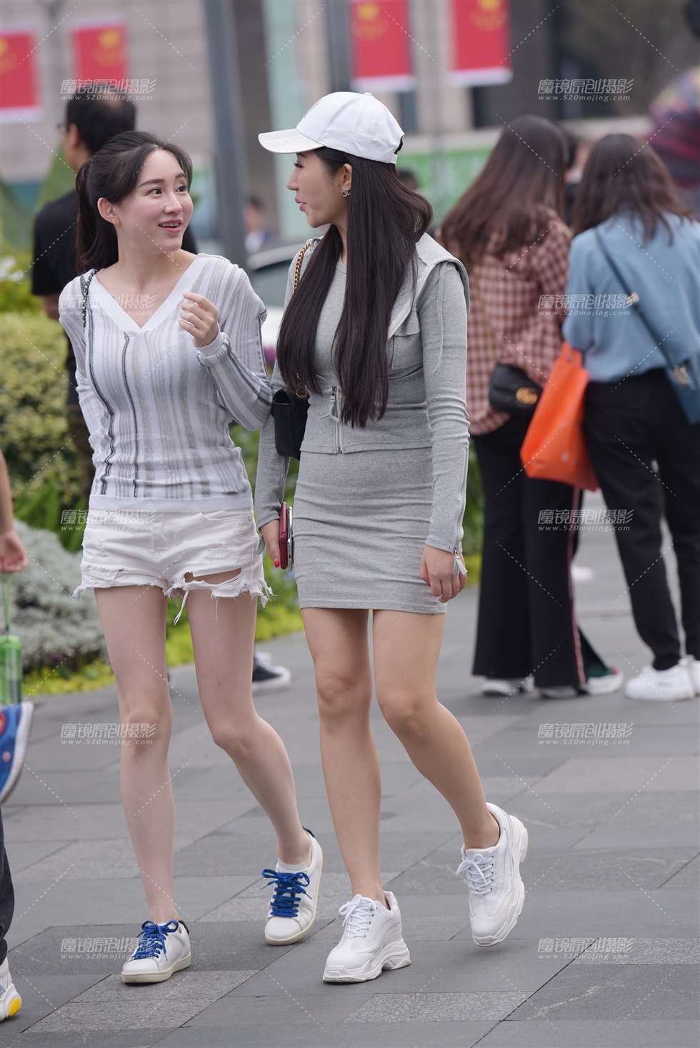 图片[5]-包臀裙美女-街拍流行馆