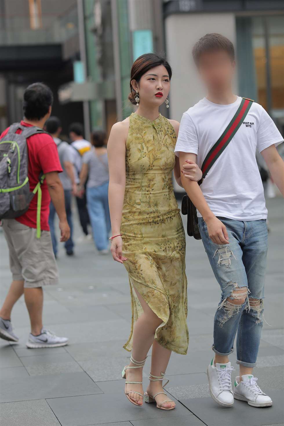 图片[4]-曼妙身材 旗袍美-街拍流行馆