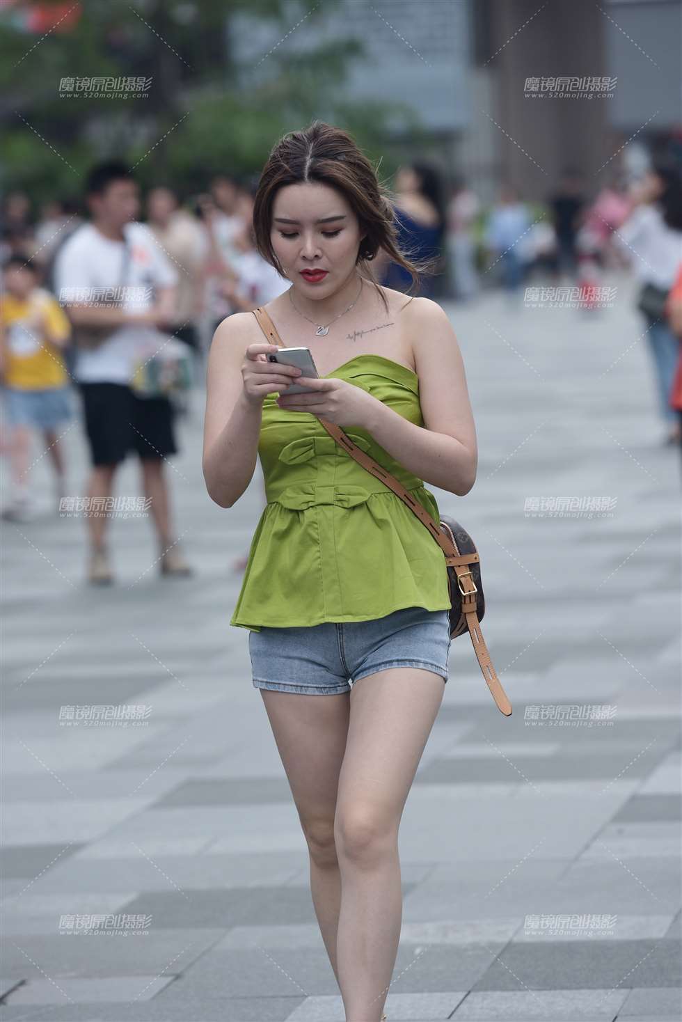 图片[5]-热裤美女-街拍流行馆