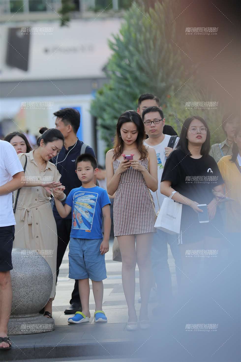 图片[3]-小姐姐随意一站 就是一道美景-街拍流行馆