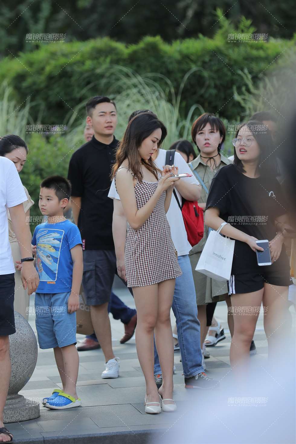 图片[4]-小姐姐随意一站 就是一道美景-街拍流行馆